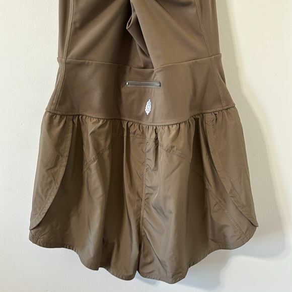 Free People Righteous Runsie in Tea Leaves Size Large NWOT - Picture 7 of 12